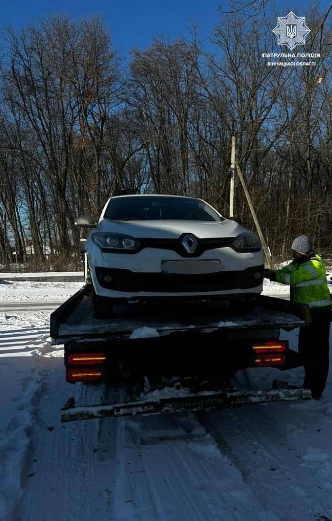Новини Вінниці - фото з Вінничанин сів за кермо нетверезим, а коли його спиняла поліція — тікав