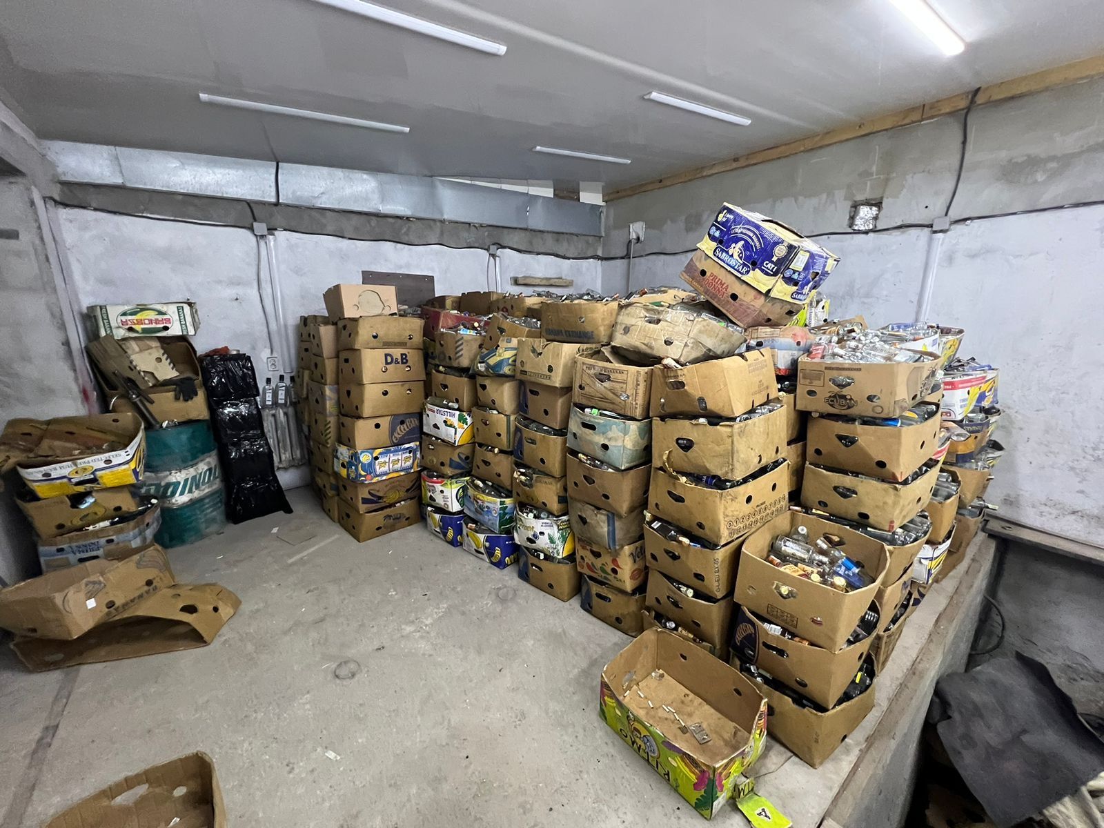 Новини Тернополя - фото з Судитимуть організаторів підпільного алкоцеху на Тернопільщині — Генпрокуратура