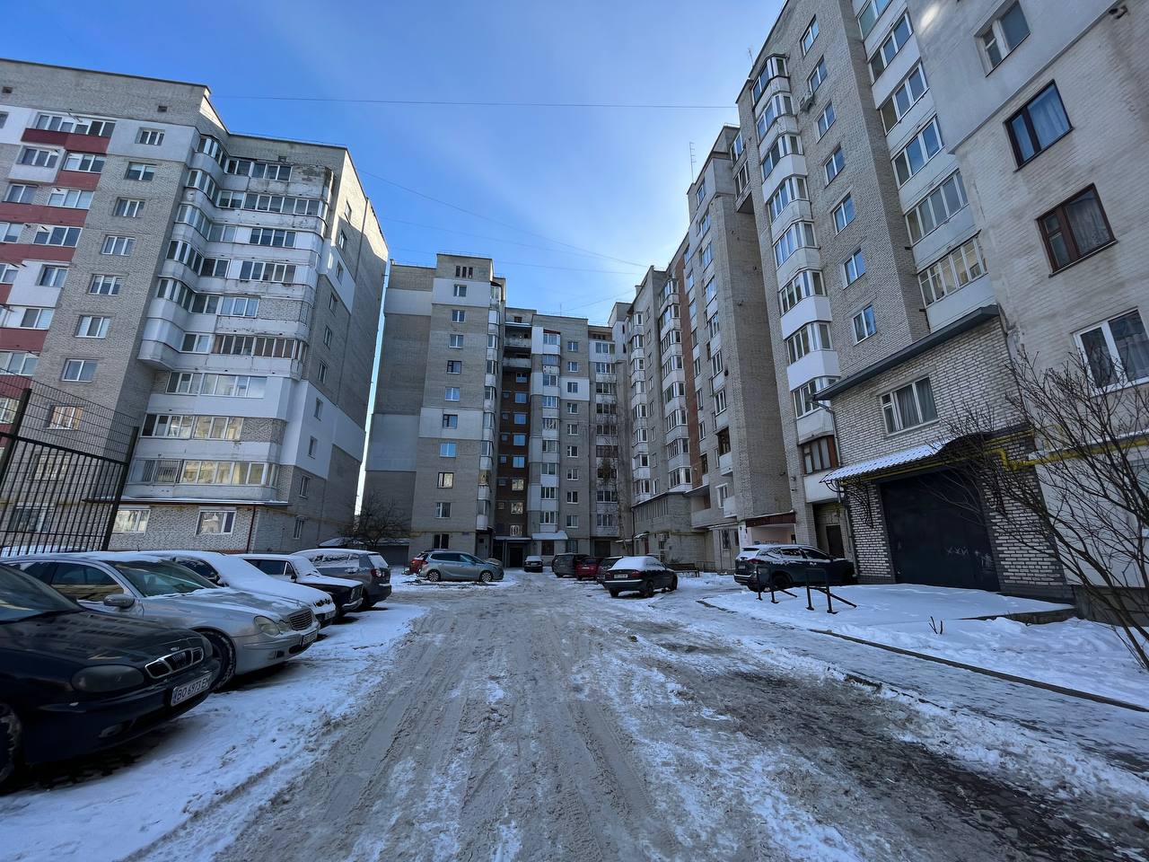 Новини Тернополя - фото з Подекуди на 10 градусів менше від норми: «20 хвилин» перевірили, чи дійсно тепло у під'їздах