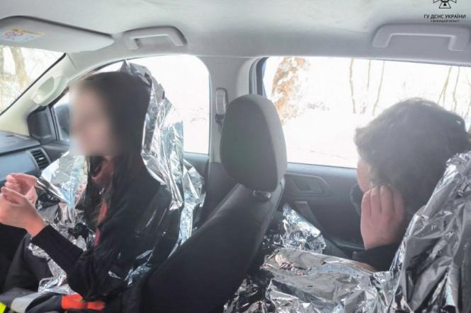 У Вінниці під лід пішли хлопець та дівчина, які спускалися з гірки