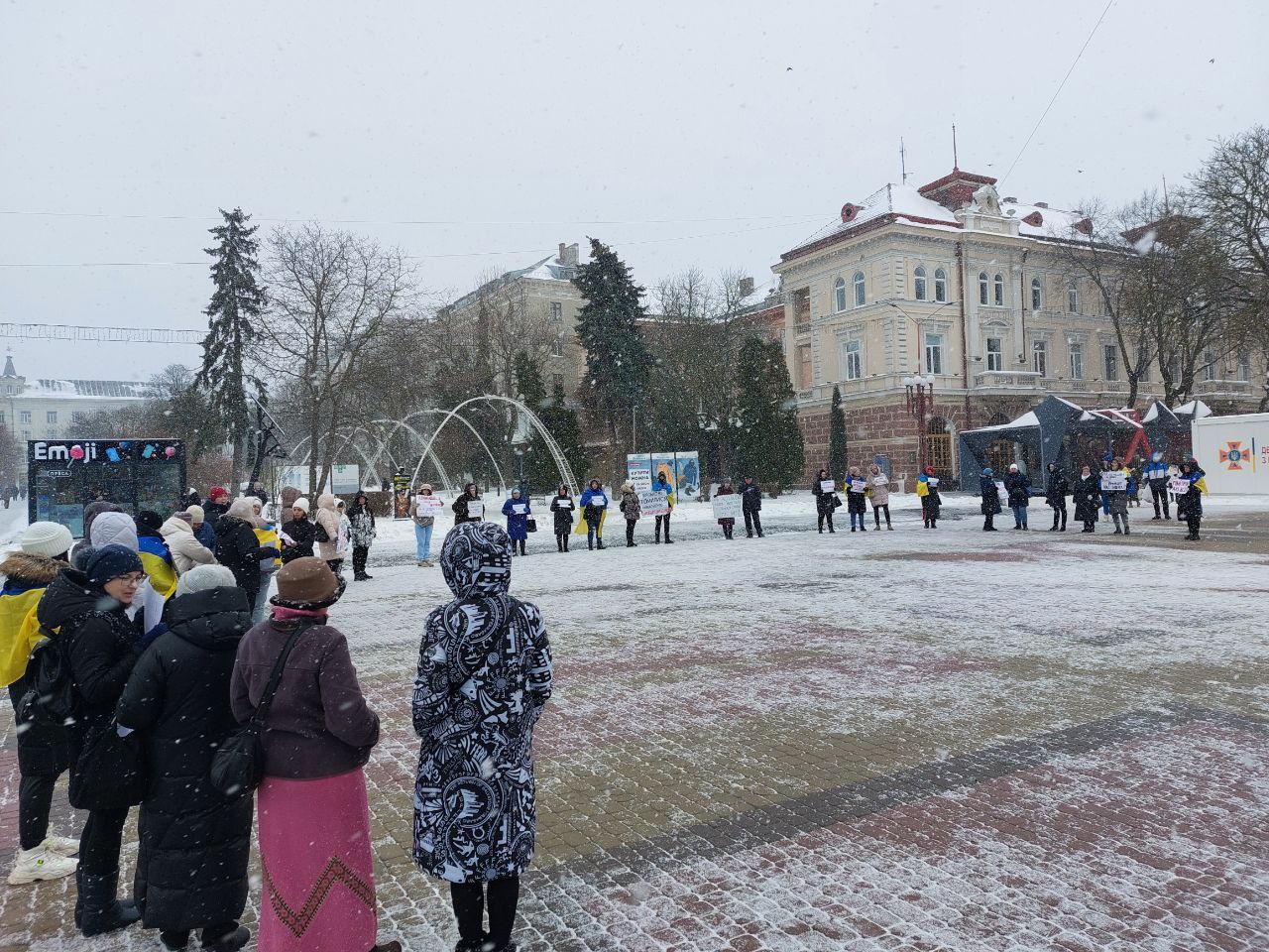 Новини Тернополя - фото з Поверніть рідних додому! На Театральному майдані вимагають визначити порядок демобілізації