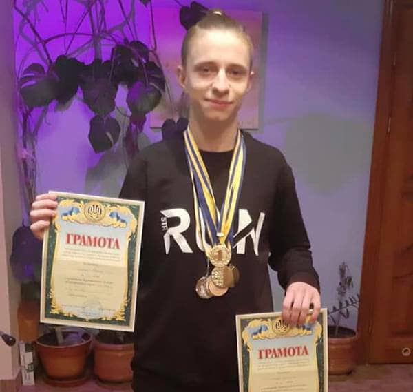 Новини Тернополя - фото з Хлопець з Тернополя став стипендіатом Президента України На зображенні може бути: 1 особа та текст