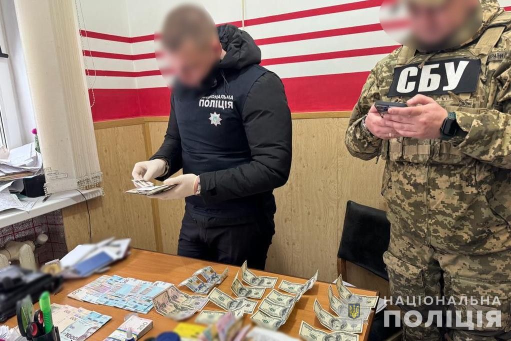 Новини Вінниці - фото з Посадовець медслужби вимагав у військового 2500$ за довідку про обмежену придатність до служби