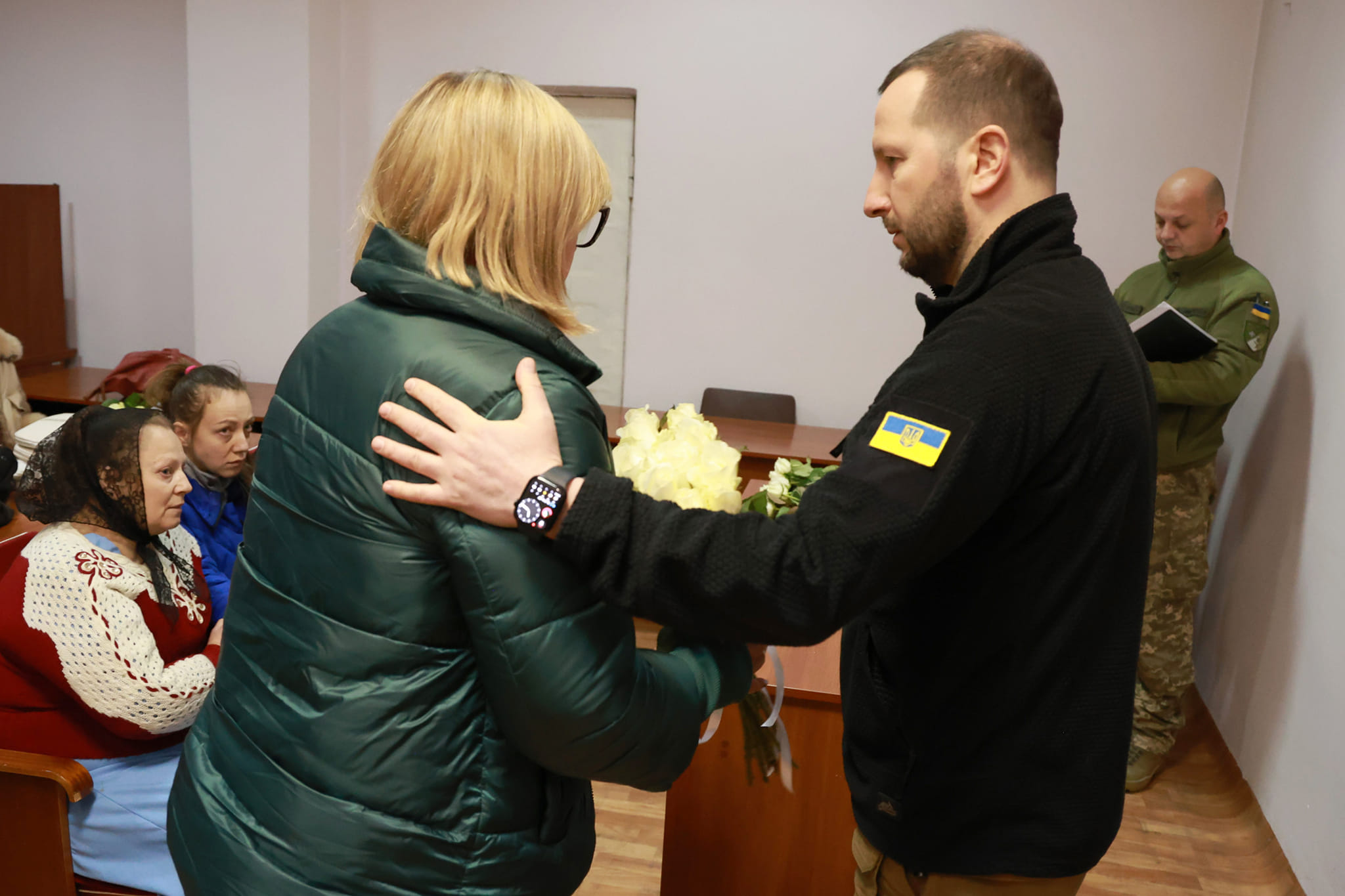 Новини Хмельницького - фото з Вручили нагороди рідним загиблих хмельничан: молодшому було 23 роки Возможно, это изображение 4 человека