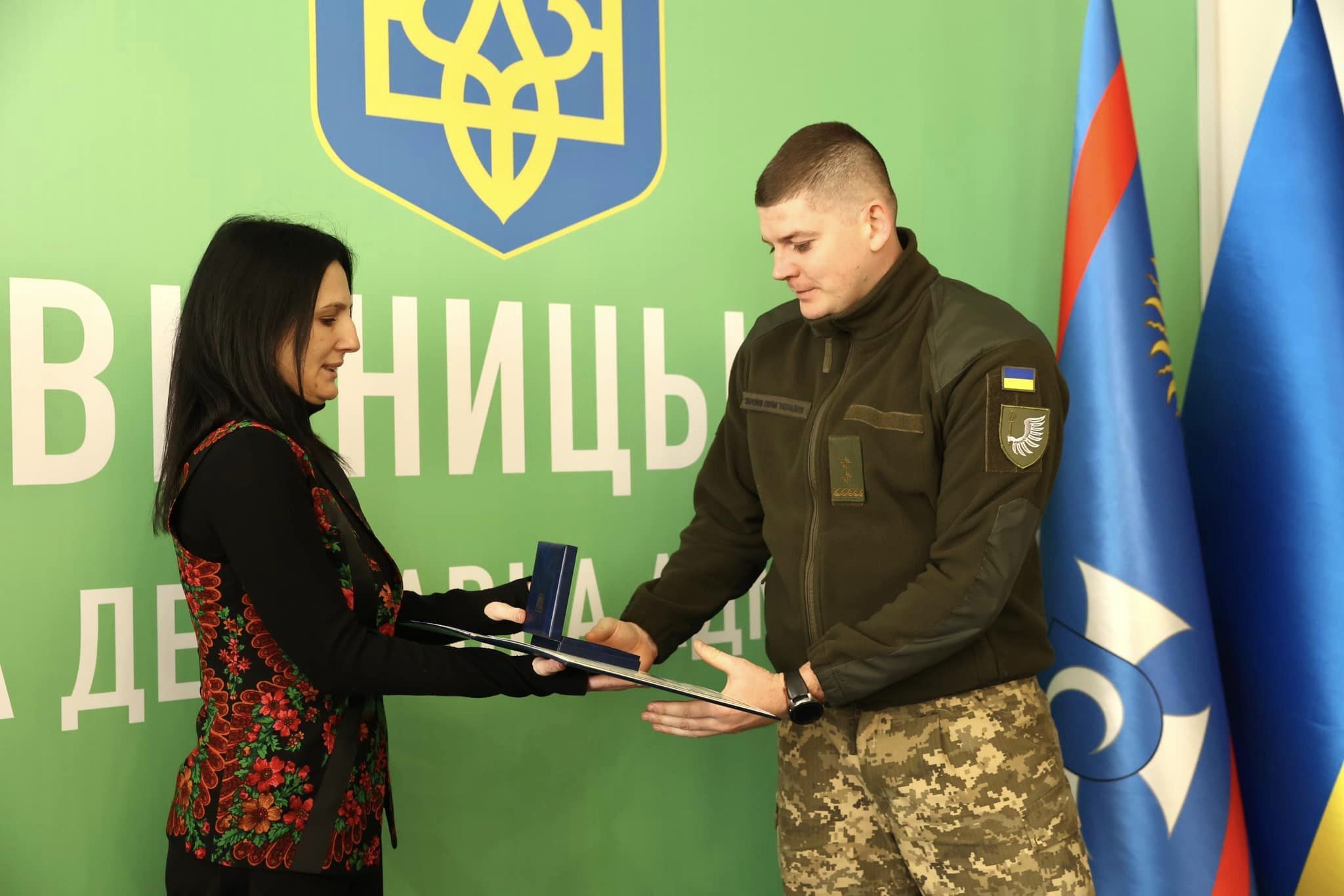 Новини Вінниці - фото з Захисників, медиків та волонтерів Вінниччини відзначили державними нагородами
