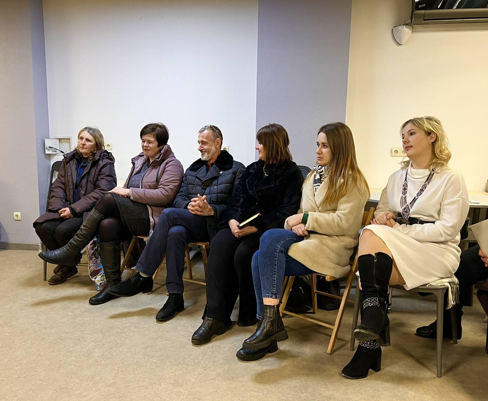 Новини Козятина - фото з Глухівчан на звітній кампанії хвалили та ставили у приклад