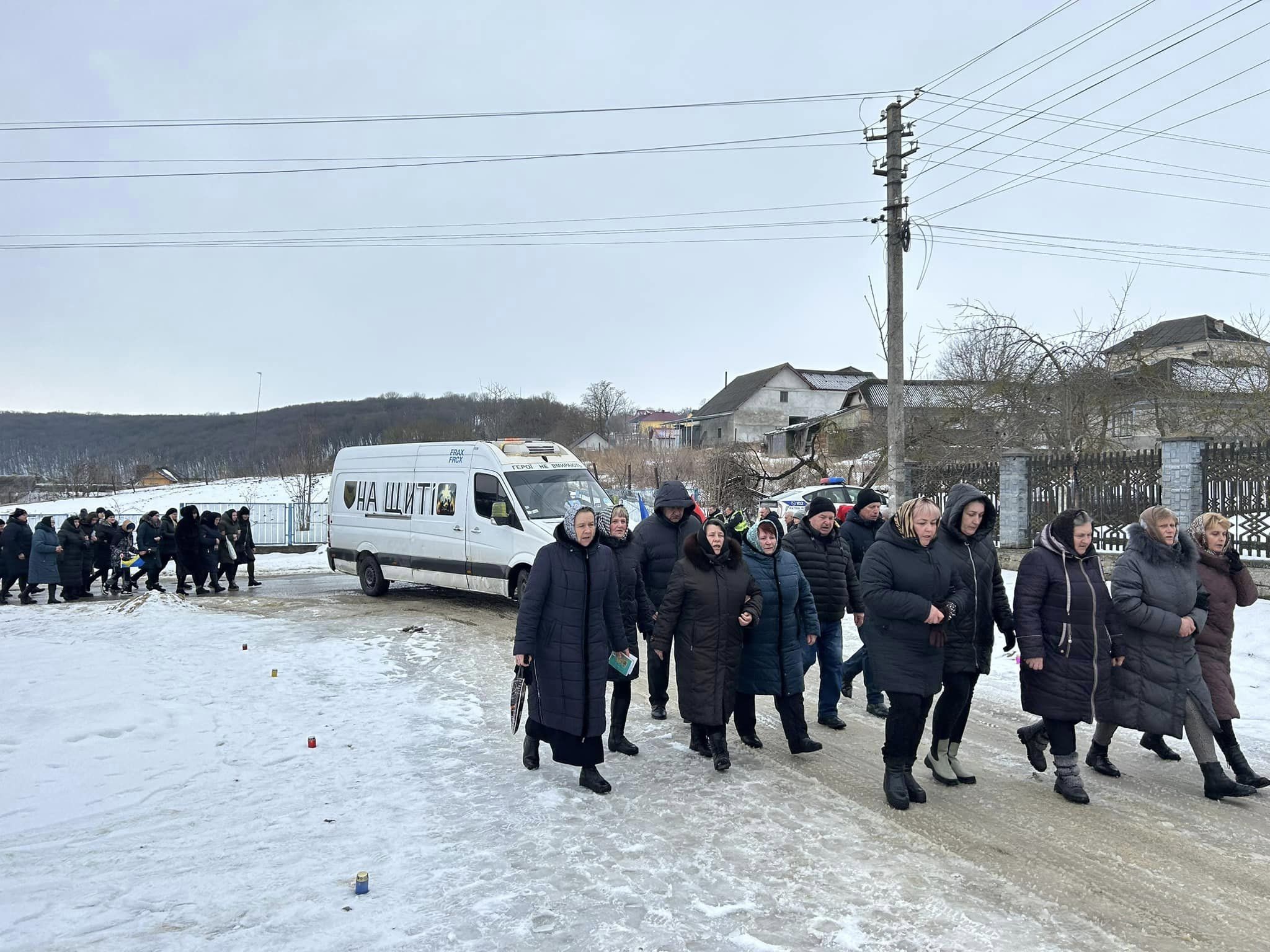 Новини Тернополя - фото з У Великоберезовицькій громаді прощаються із полеглим у бою Василем Кубою