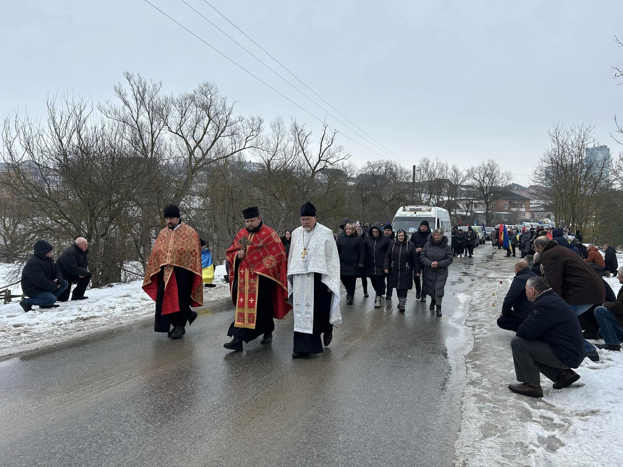 Новини Тернополя - фото з У Великоберезовицькій громаді прощаються із полеглим у бою Василем Кубою