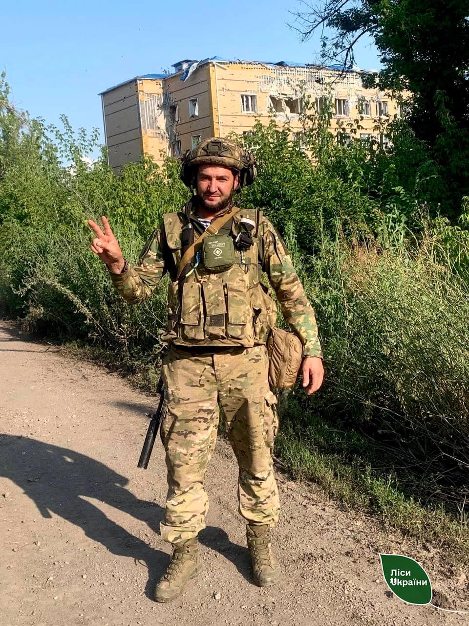 Новини Хмельницького - фото з "Хто буде воювати?" Тракторист із Ярмолинець вже 2 роки боронить країну на Донеччині