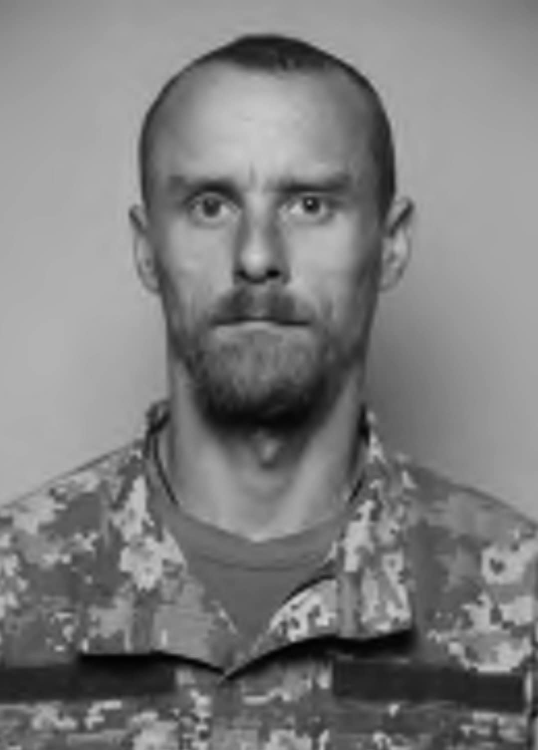 Новини Хмельницького - фото з Загинули військові з Хмельниччини: Сергій Ступницький, Сергій Кузема, Олександр Вербило Можливо, це чорно-біле зображення 1 особа та борода