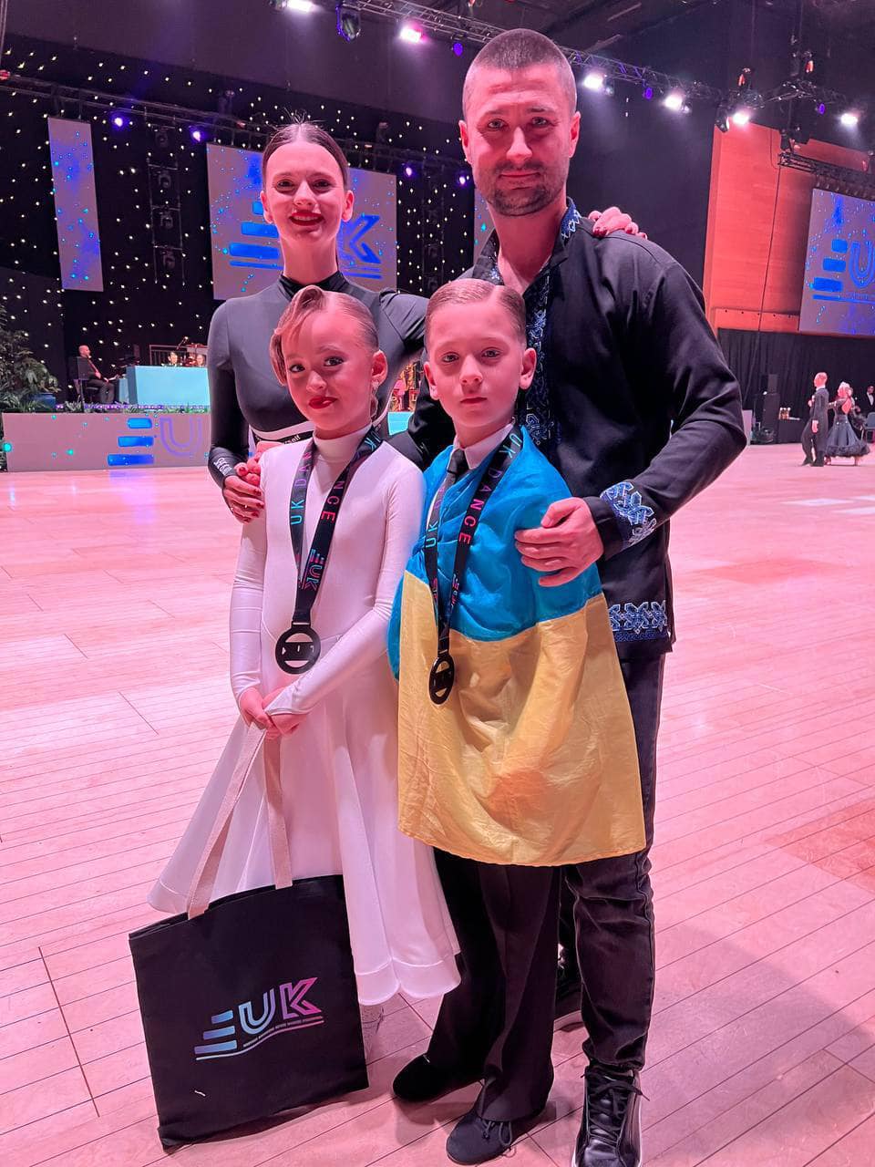 Новини Тернополя - фото з Тернопільські танцюристи на турнірі у Великій Британії посіли призові місця