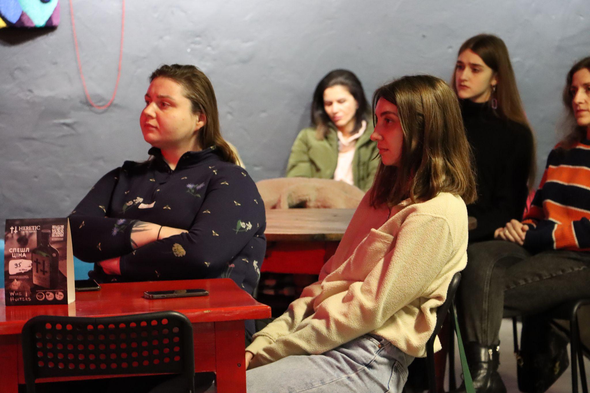 Новини Тернополя - фото з «Найкраща книжка про Каміно»: як пройшла презентація Максима Беспалова у Тернополі?