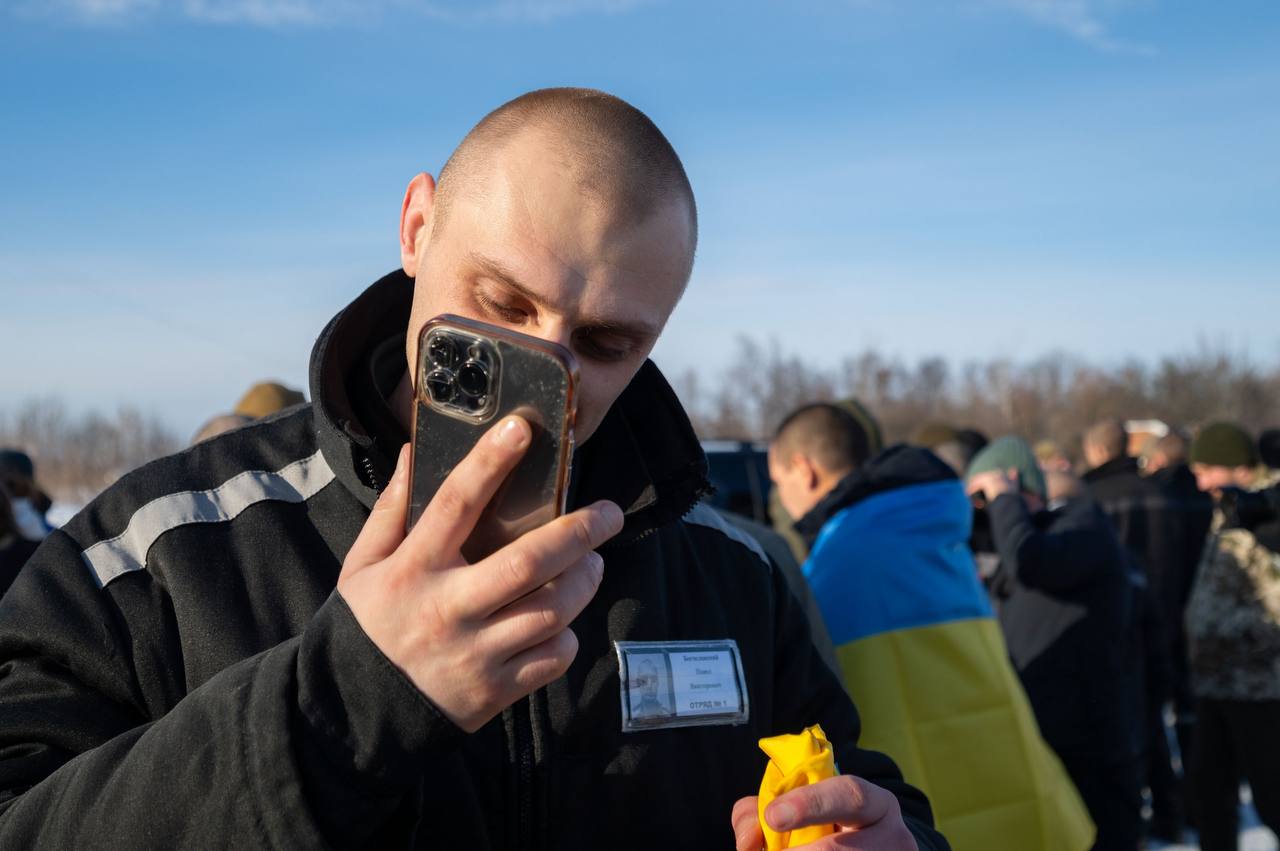 Новини Козятина - фото з «207 родин вже щасливі»: сьогодні відбувся обмін полонених. Серед звільнених є вінничанин