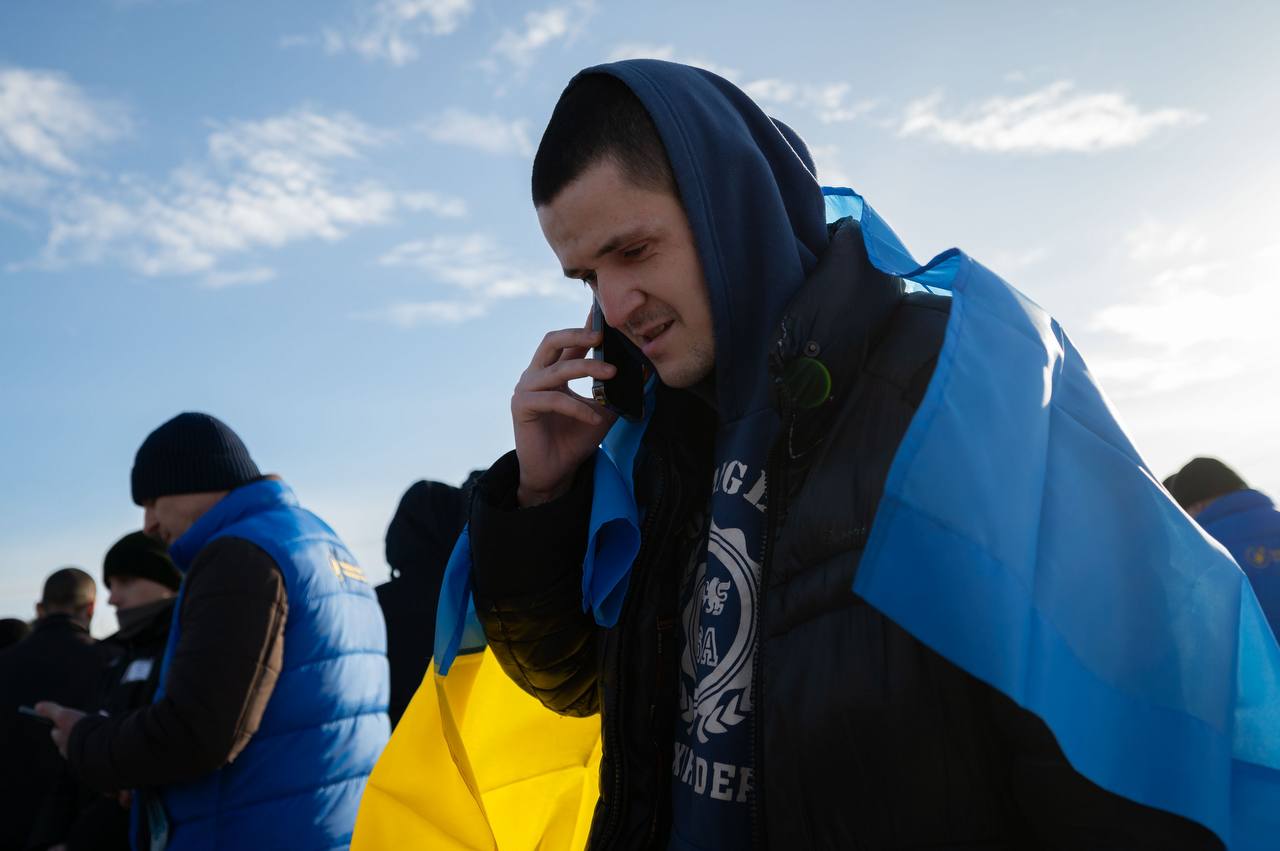 Новини Козятина - фото з «207 родин вже щасливі»: сьогодні відбувся обмін полонених. Серед звільнених є вінничанин