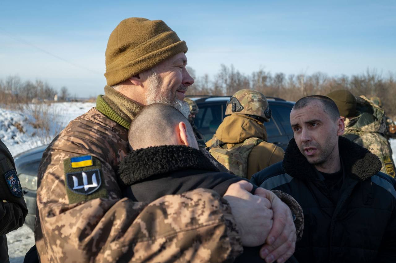 Новини Козятина - фото з «207 родин вже щасливі»: сьогодні відбувся обмін полонених. Серед звільнених є вінничанин