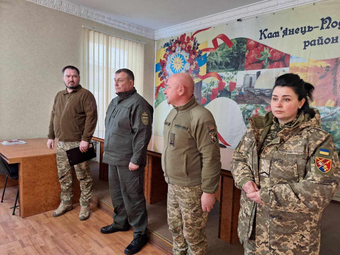 Новини Хмельницького - фото з Високі державні нагороди вручили родинам захисників з Кам’янеччини