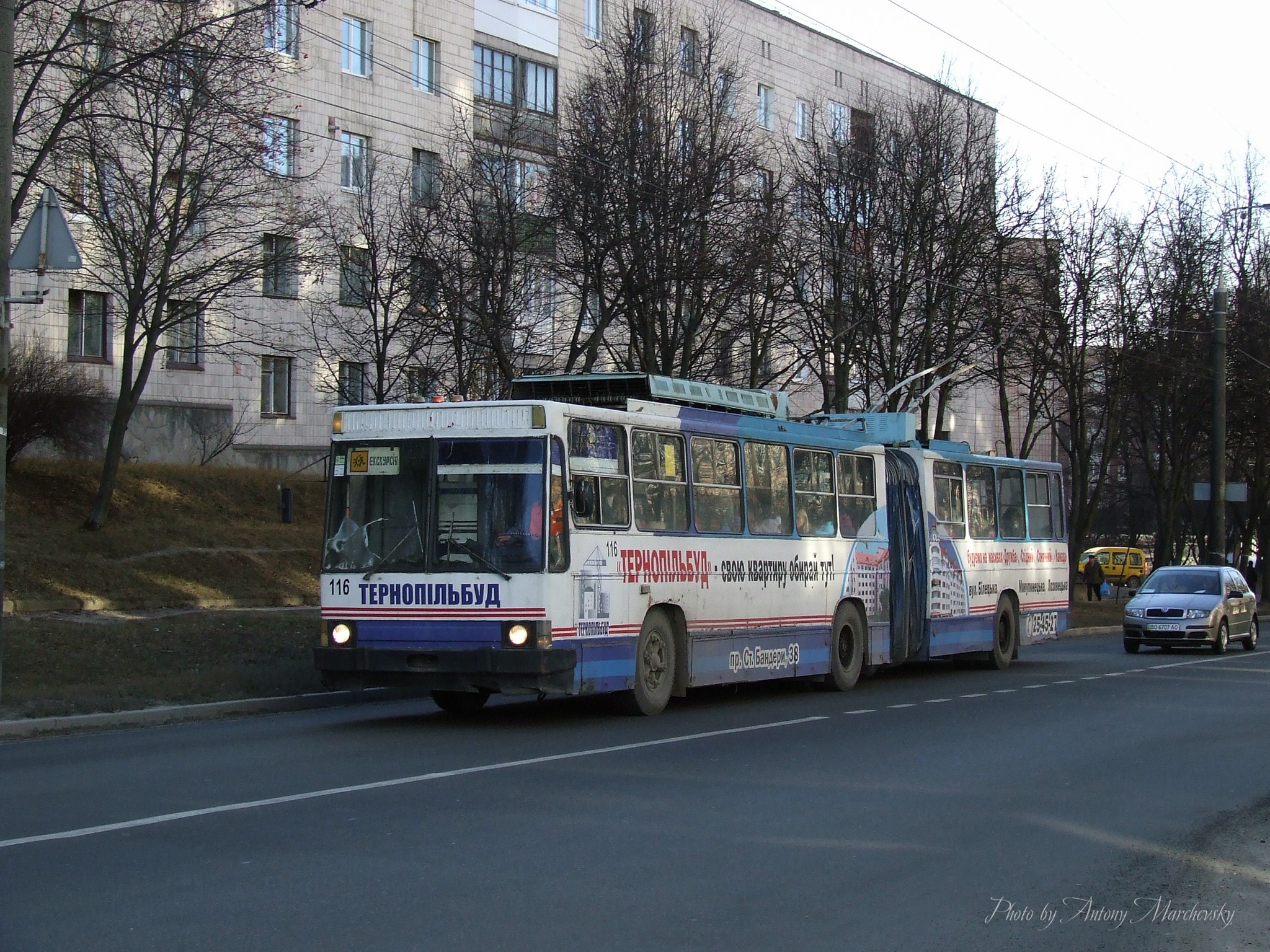 Новини Тернополя - фото з Який був громадський транспорт Тернополя 13 років тому: дивіться підбірку фото На зображенні може бути: трамвай та текст