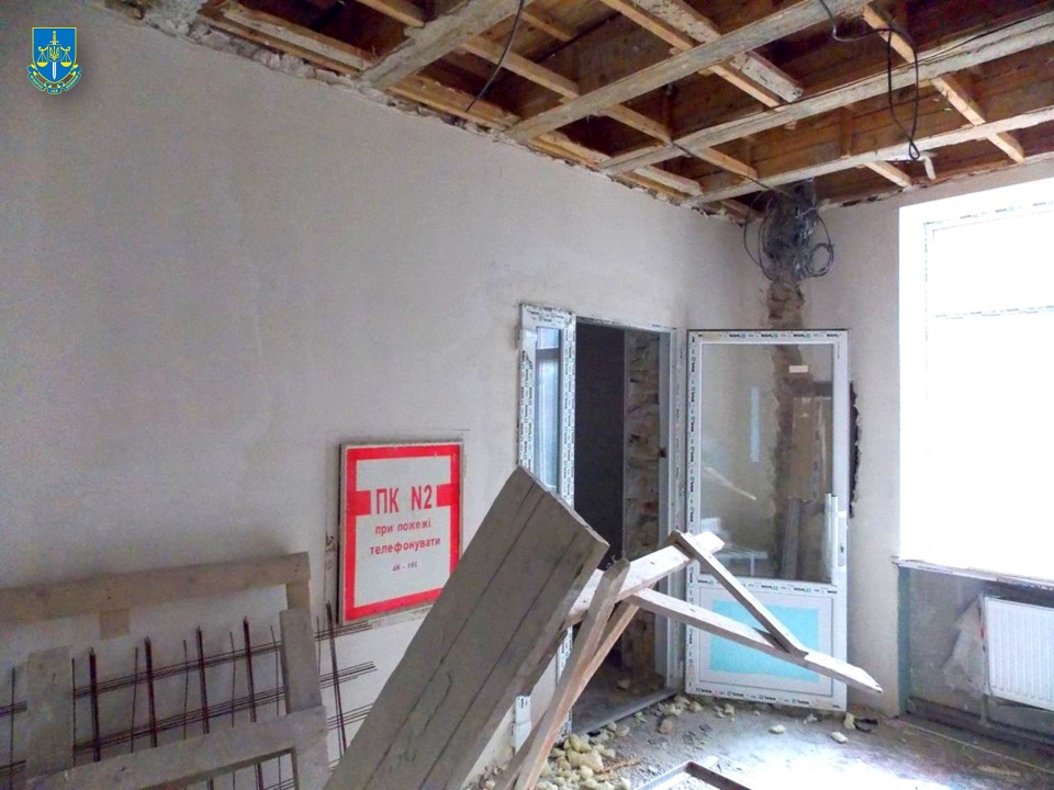 Новини Хмельницького - фото з Хмельницького підприємця підозрюють у привласненні грошей на ремонті військового містечка