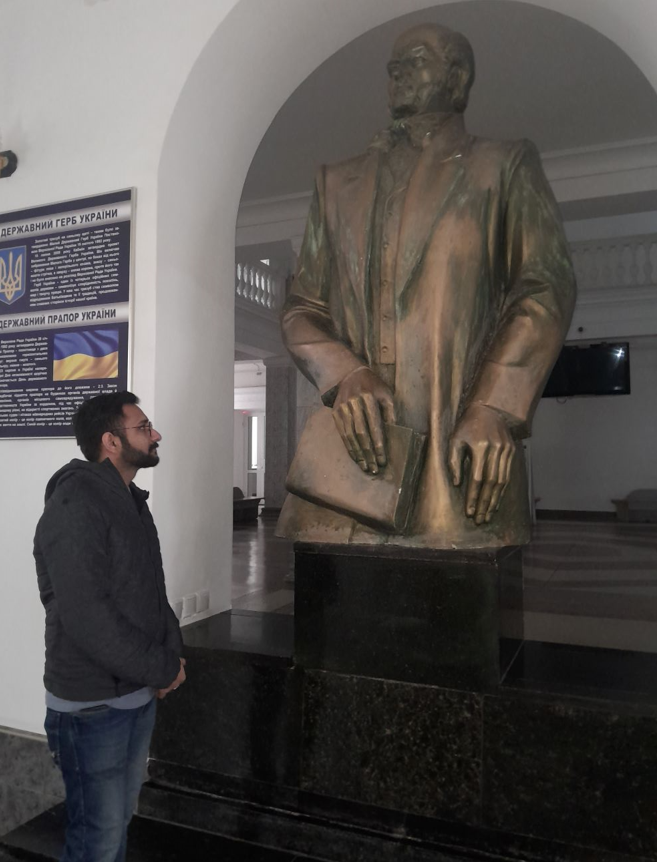 Новини Вінниці - фото з Студент-медик з Індії Капіл повернувся з фронту: «Складу іспити і — знов до зброї»