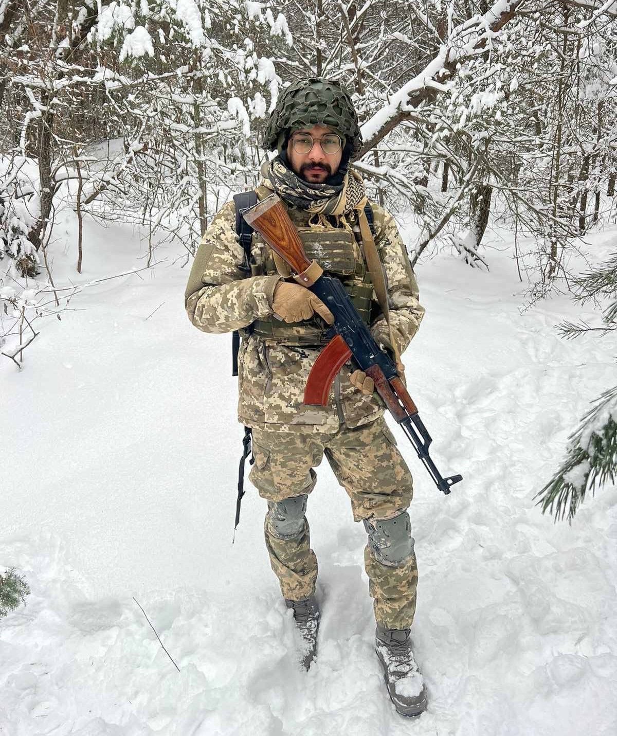 Новини Вінниці - фото з Студент-медик з Індії Капіл повернувся з фронту: «Складу іспити і — знов до зброї»