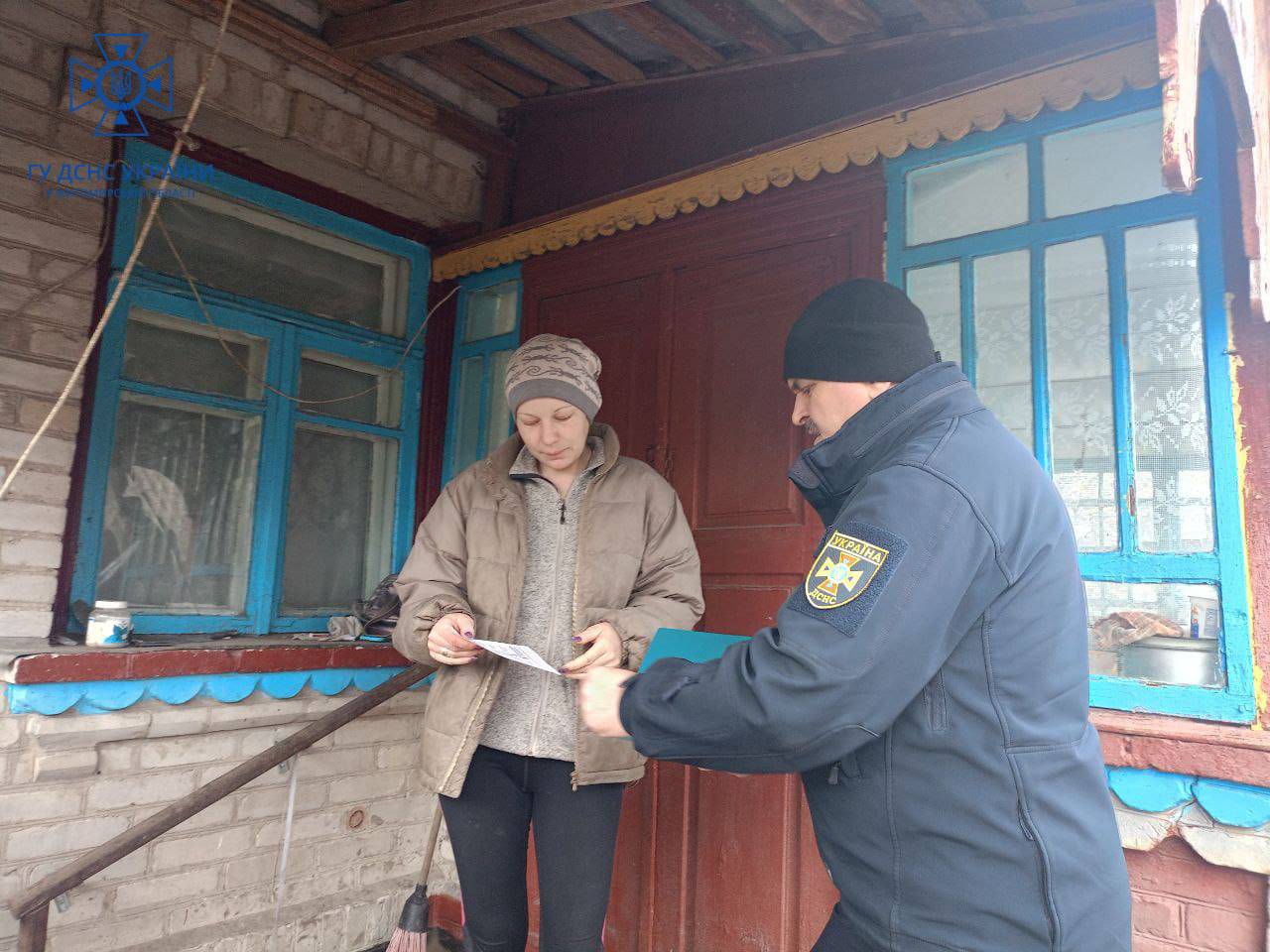 Новини Житомира - фото з Рятувальники нагадують населенню правила безпеки в зимовий період