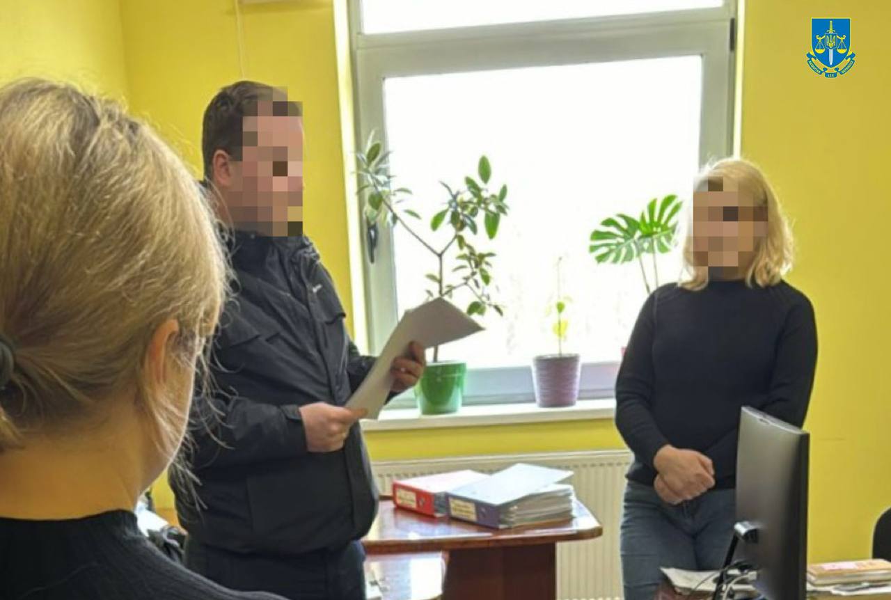 Новини Житомира - фото з У Житомирі на півмільйонному хабарі затримали посадовців Держпраці