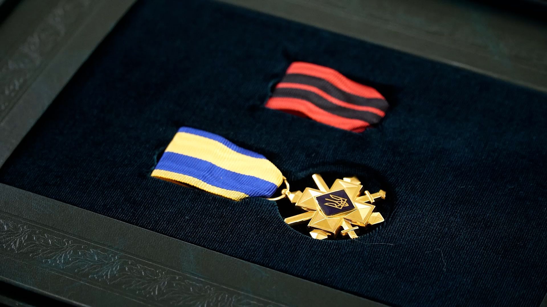 Новини Тернополя - фото з Зеленський нагородив орденом військового з тернопільської артбригади