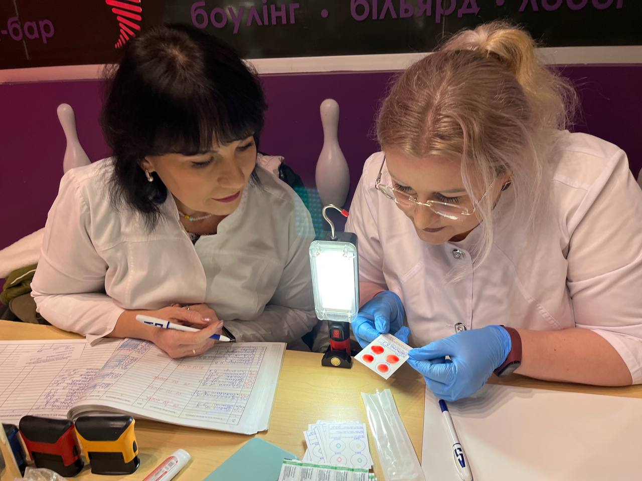 Новини Тернополя - фото з Краплина крові рятує життя:  у Тернополі презентували донорський проєкт «Побач»