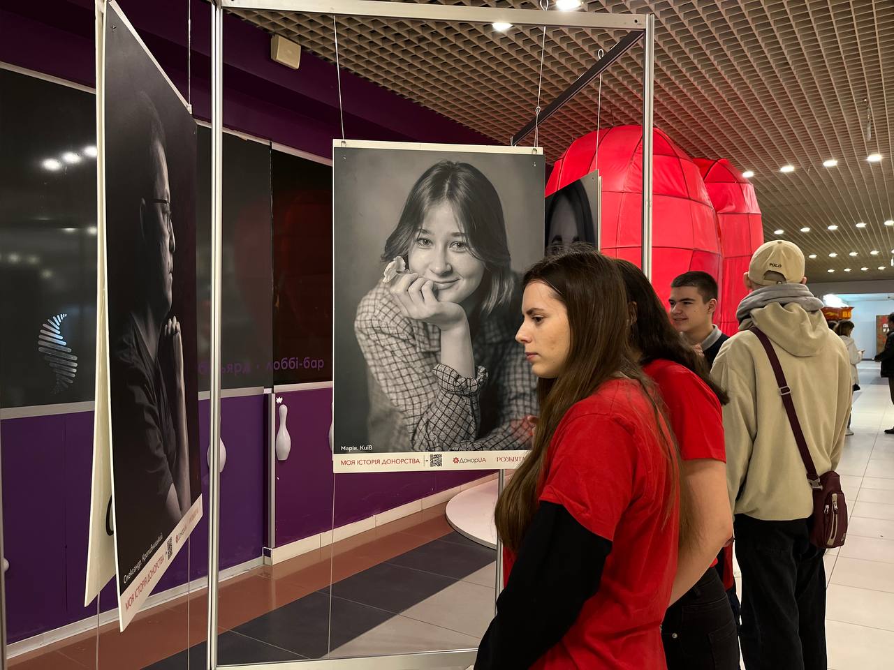 Новини Тернополя - фото з Краплина крові рятує життя:  у Тернополі презентували донорський проєкт «Побач»