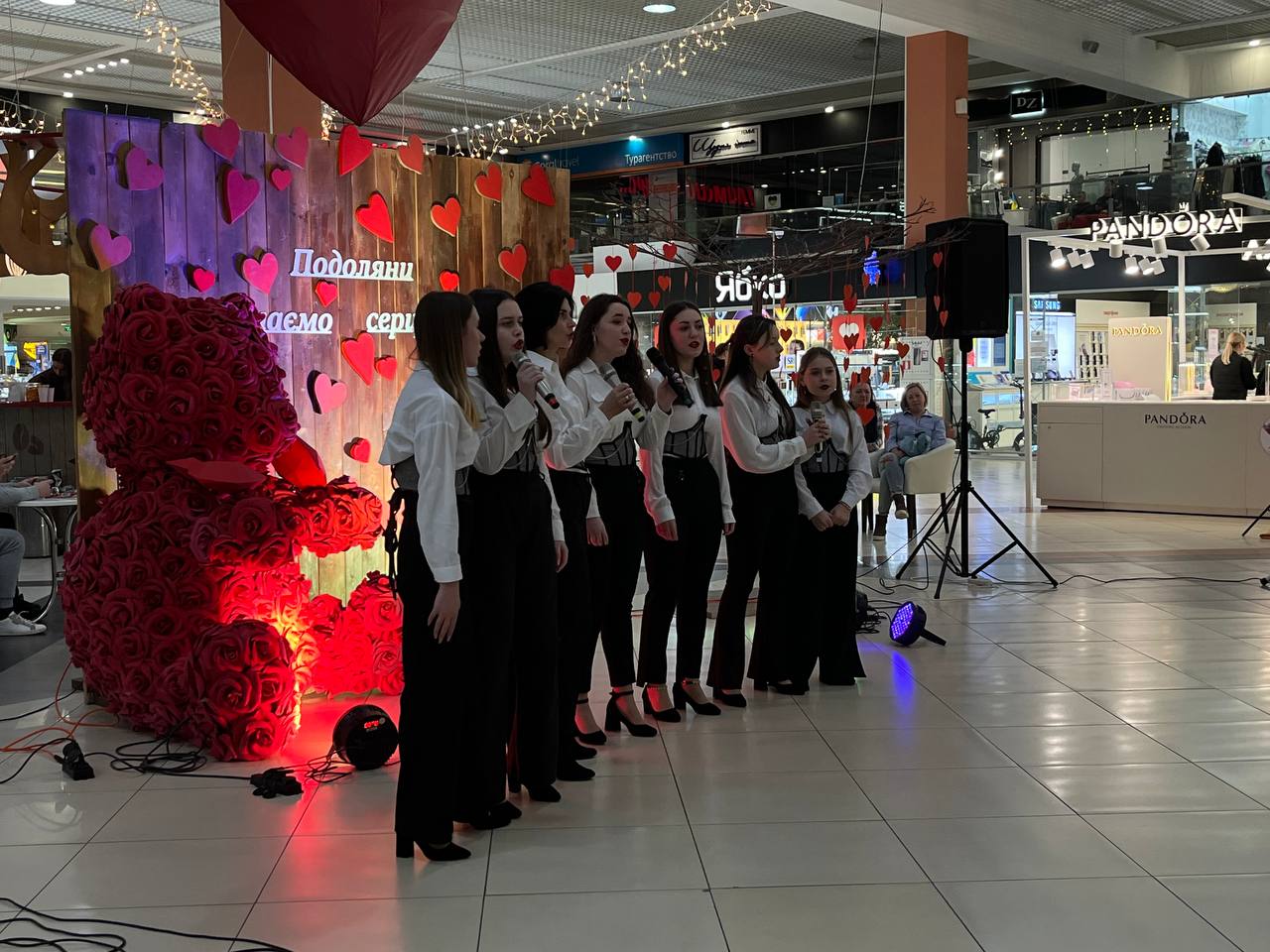 Новини Тернополя - фото з Волонтери Тернополя мають зібрати понад мільйон на автівки та дрони для ЗСУ