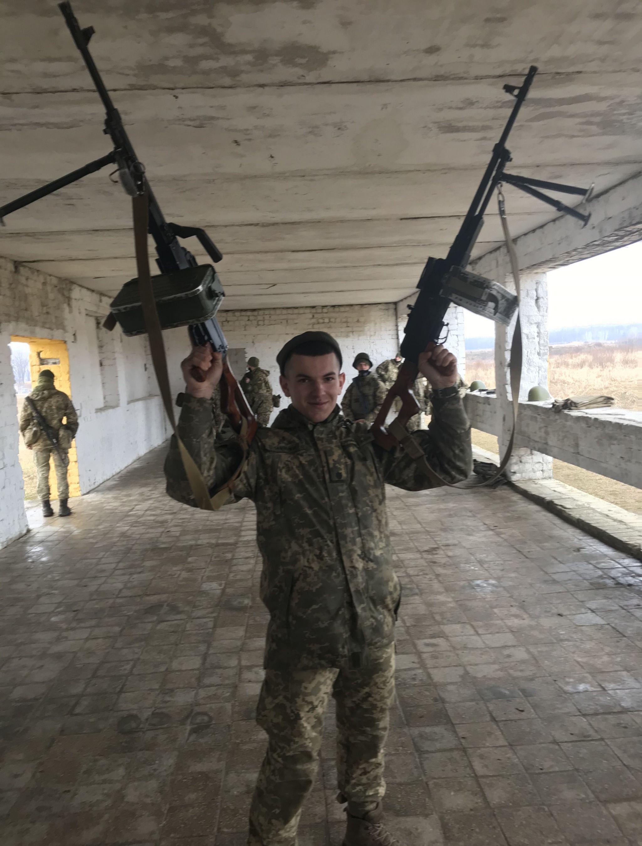 Новини Вінниці - фото з Рятував пораненого побратима і підірвався на міні. Історія сапера Євгена Савченка