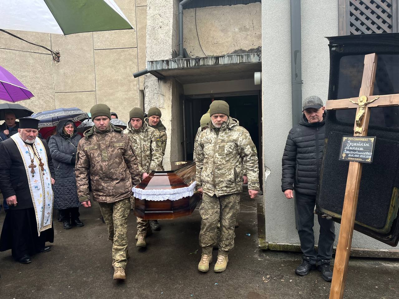 Новини Тернополя - фото з Скаржився на погані умови: що розповіли рідні чоловіка, який помер через 8 днів після мобілізації