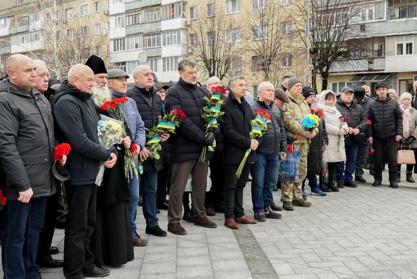 Новини Житомира - фото з У Житомирі вшанували воїнів-інтернаціоналістів та нинішніх захисників і захисниць України