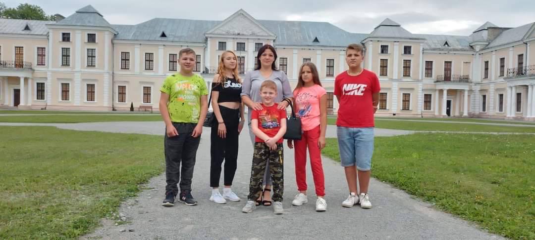 Новини Тернополя - фото з Кременчанка Анастасія Гіріна хвора на рак. Родина благає зібрати кошти на лікування