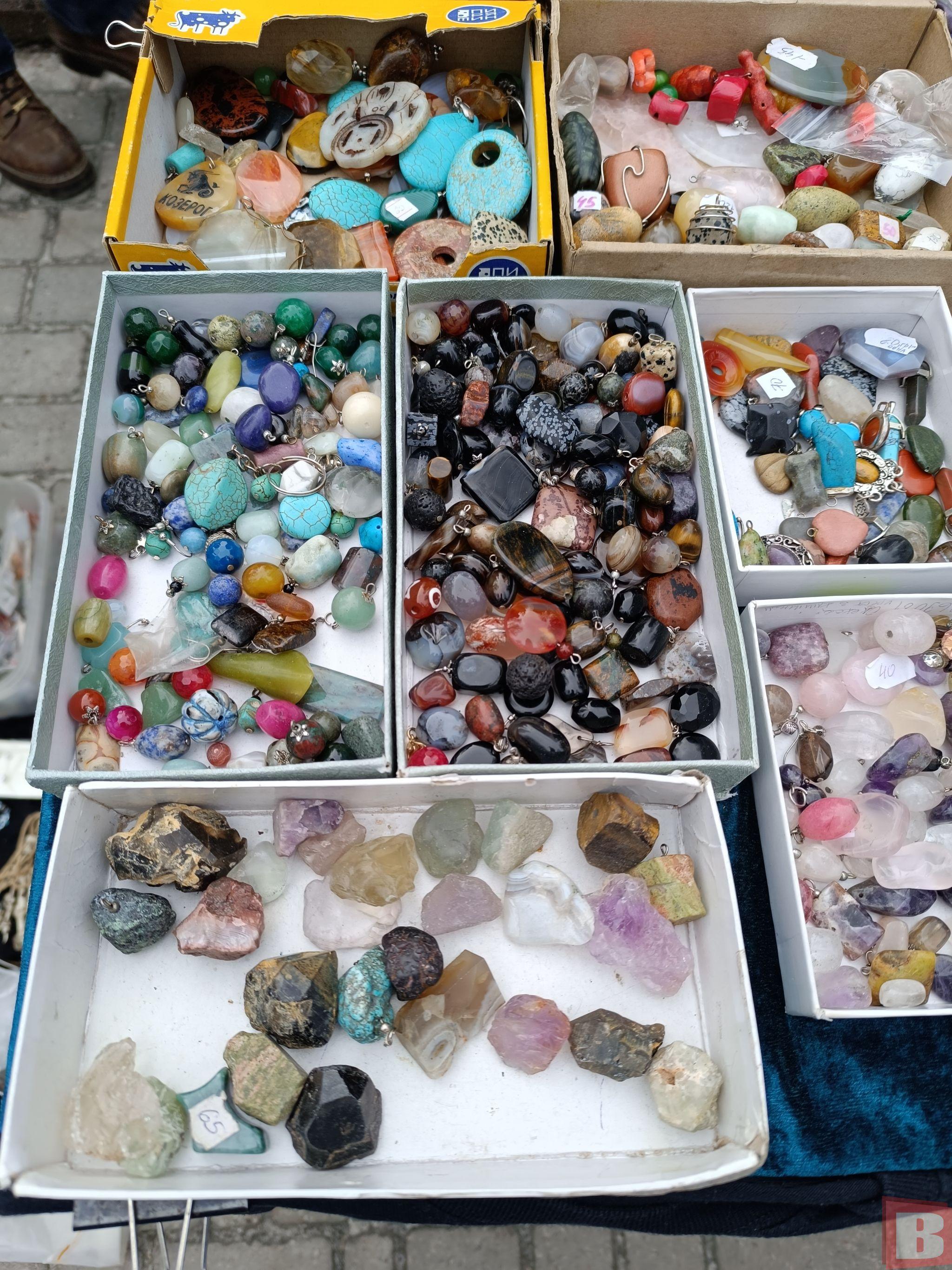 Новини Хмельницького - фото з «Блошиний» ринок у Хмельницькому: що продають і за скільки