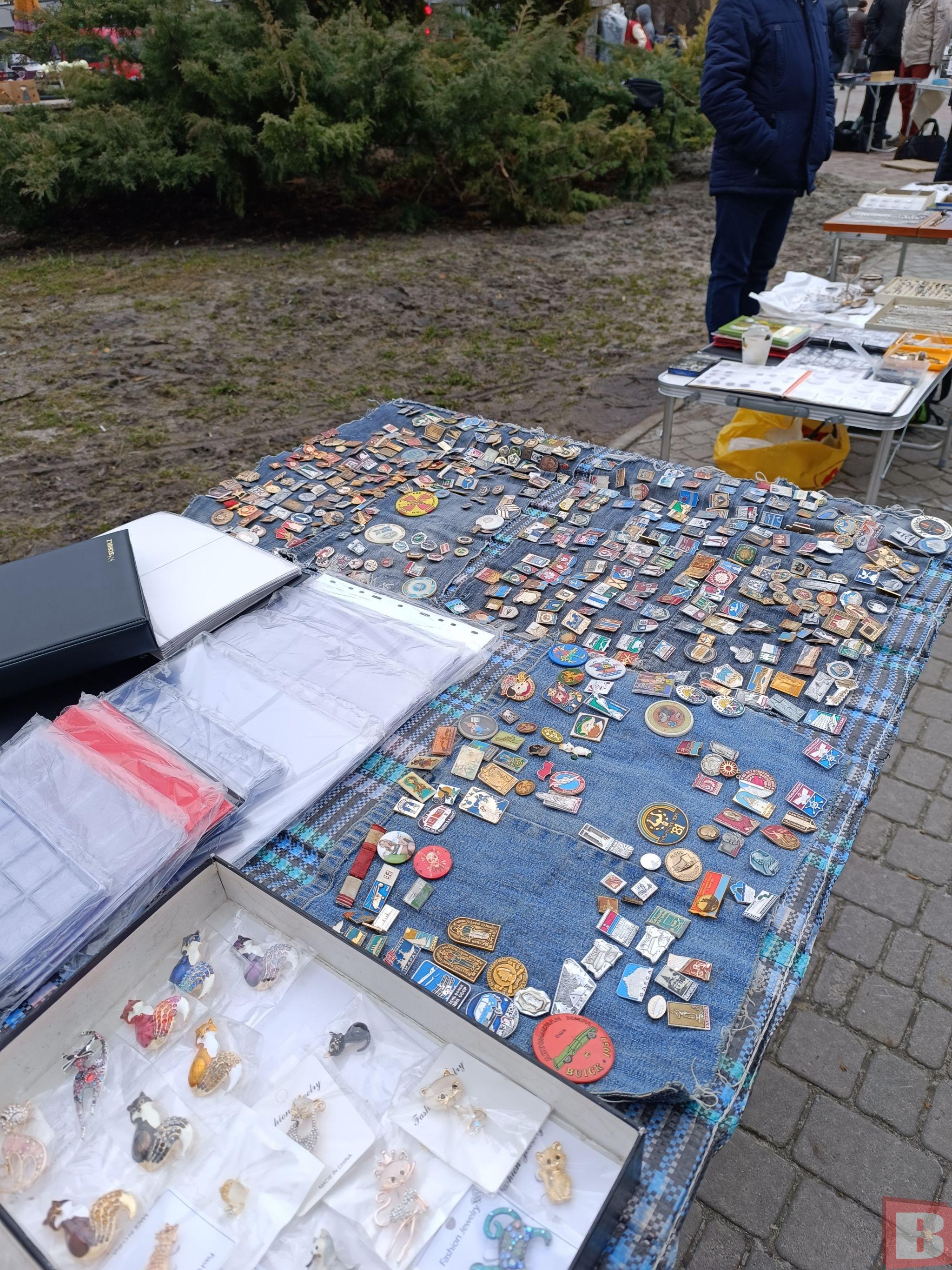 Новини Хмельницького - фото з «Блошиний» ринок у Хмельницькому: що продають і за скільки