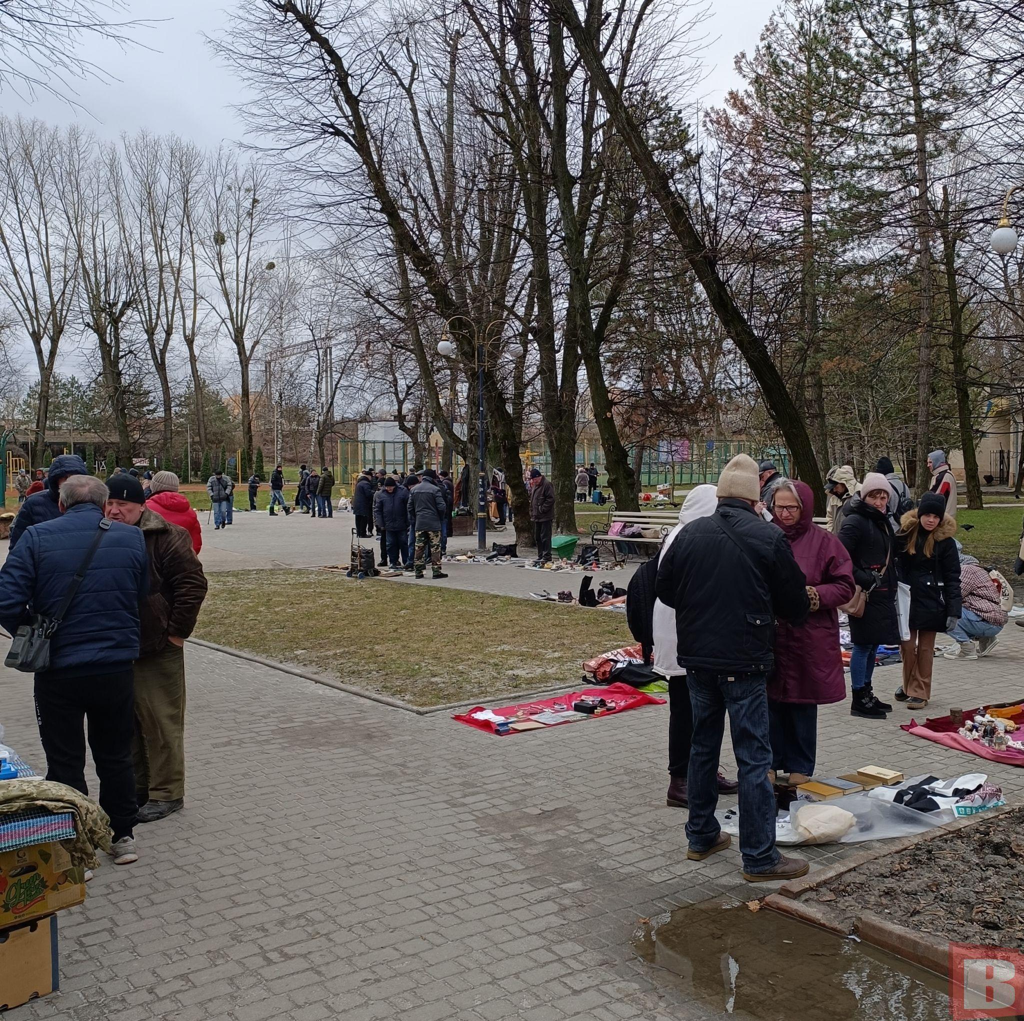 Новини Хмельницького - фото з «Блошиний» ринок у Хмельницькому: що продають і за скільки