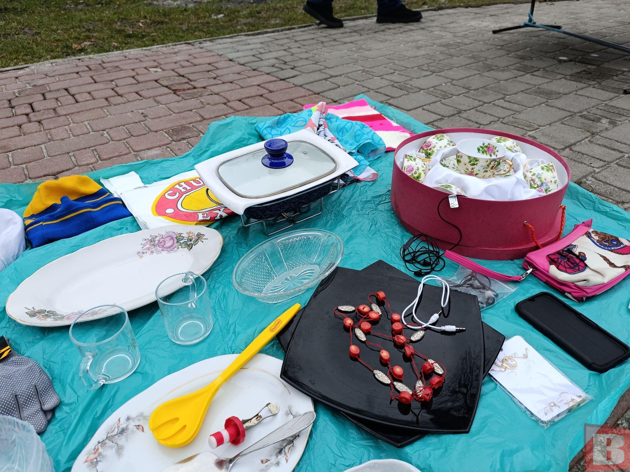 Новини Хмельницького - фото з «Блошиний» ринок у Хмельницькому: що продають і за скільки