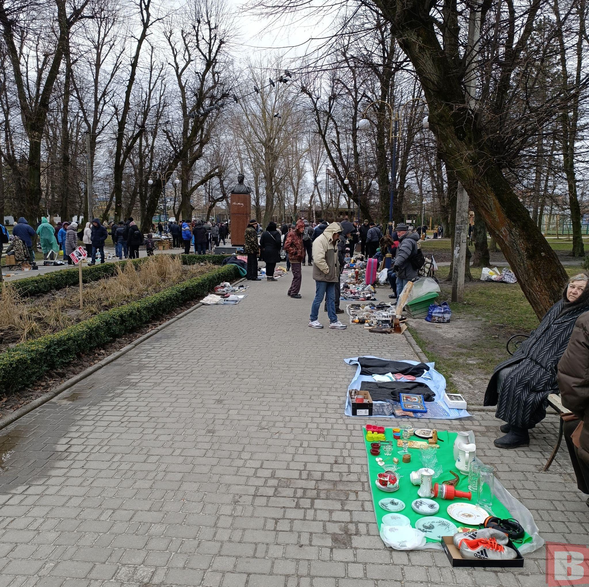 Новини Хмельницького - фото з «Блошиний» ринок у Хмельницькому: що продають і за скільки