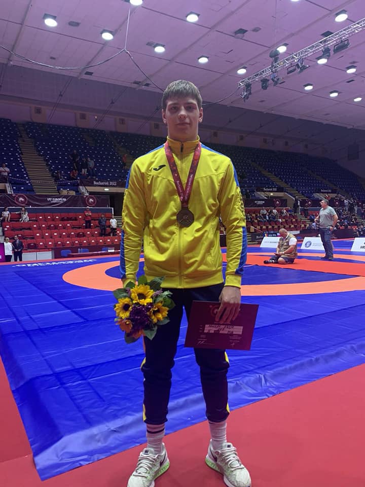 Новини Тернополя - фото з Житель Тернопільщини представить Україну в турнірі з греко-римської боротьби На зображенні може бути: 4 людини та текст