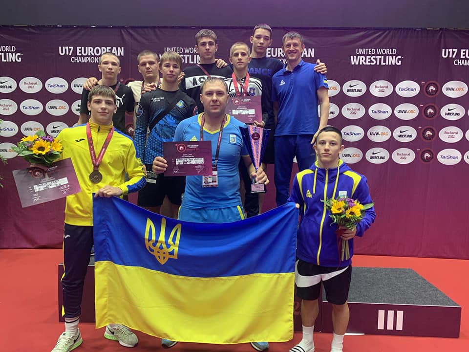 Новини Тернополя - фото з Житель Тернопільщини представить Україну в турнірі з греко-римської боротьби На зображенні може бути: 7 людей та текст