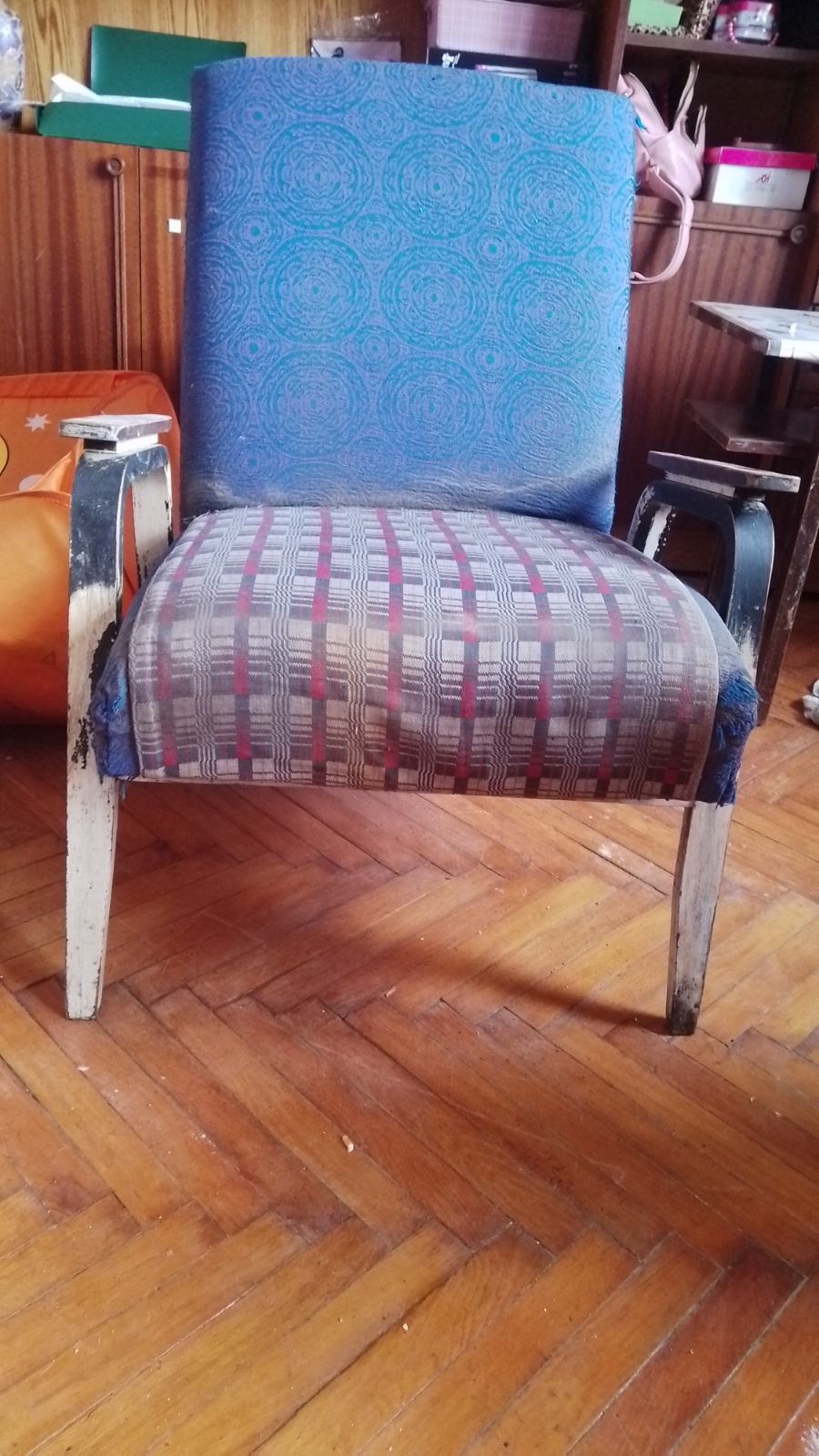 Новини Вінниці - фото з «Ледь не вбило дітей». У будинку порвало теплоакумулятор, впала стеля і два поверхи затопило кип'ятком