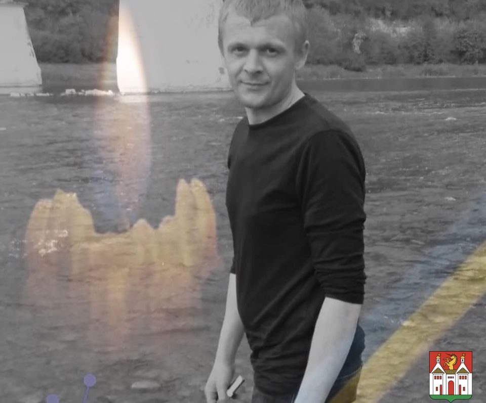 Новини Тернополя - фото з На війні загинув військовослужбовець із Заліщицької громади Можливо, це чорно-біле зображення 1 особа та текст