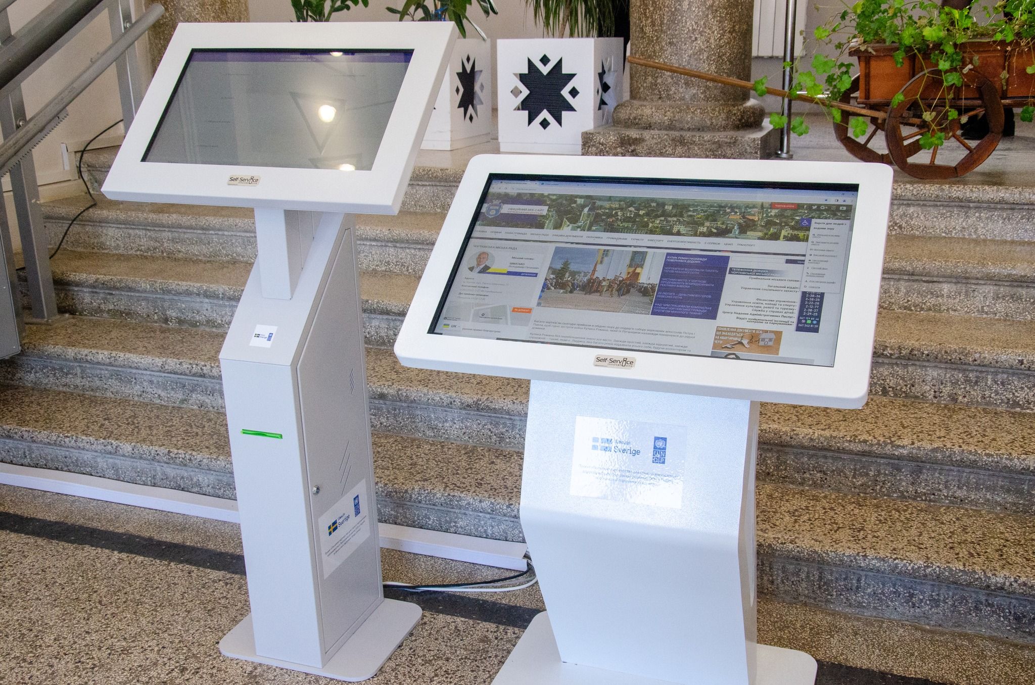 Новини Тернополя - фото з У Чорткові послуги ЦНАП можуть отримувати люди з порушеннями зору і слуху