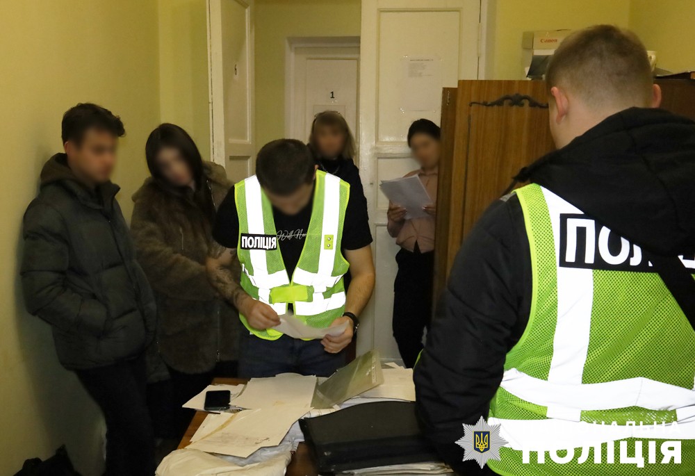 на житомирщині поліція затримала працівника суду під час одержання хабаря