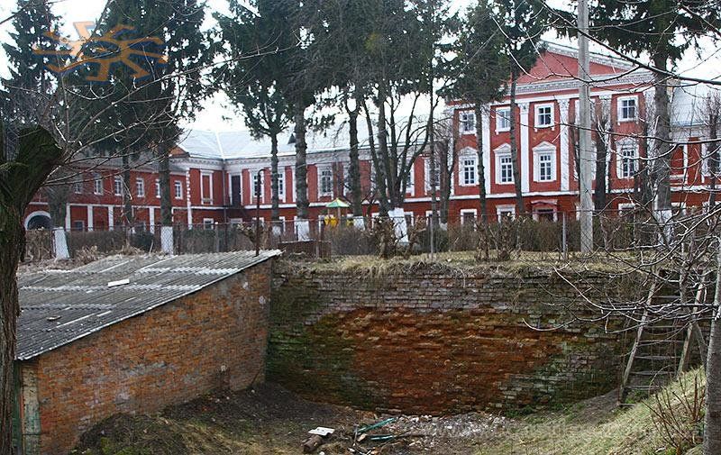 Новини Вінниці - фото з Був замок і палац з родинним гербом Корчак. Про величне минуле селища Янів