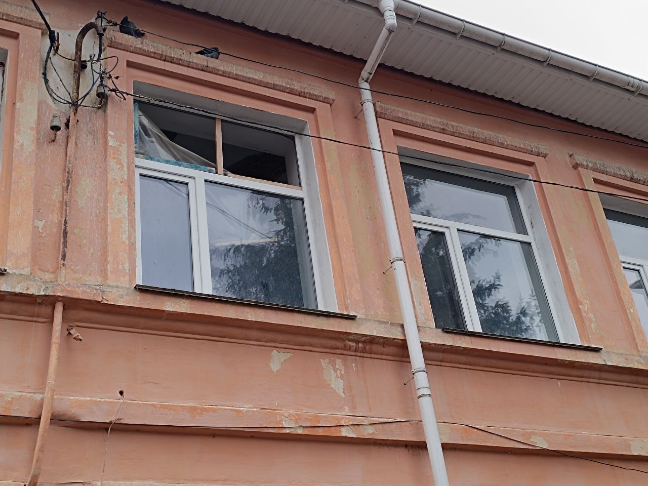 Новини Вінниці - фото з «РАЦС вже навіть відремонтували, а школу ні». Чому понад рік не відновлюють ліцей №8?