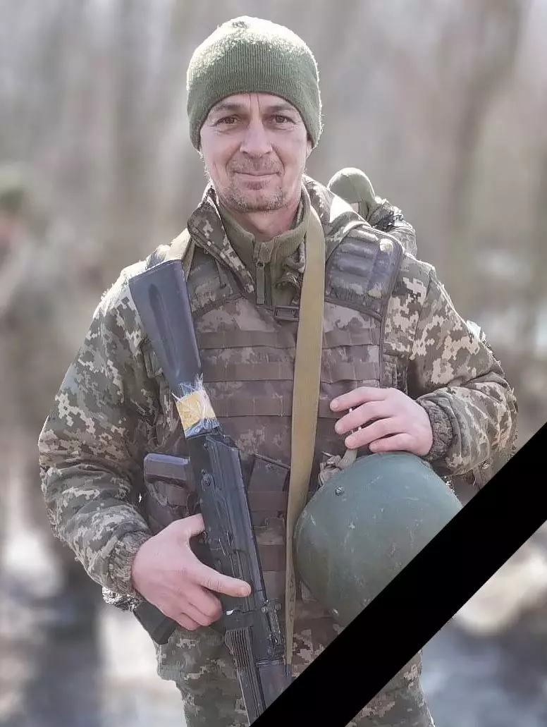 Новини Хмельницького - фото з Воювали на Донеччині: рідним загиблих захисників вручили державні нагороди