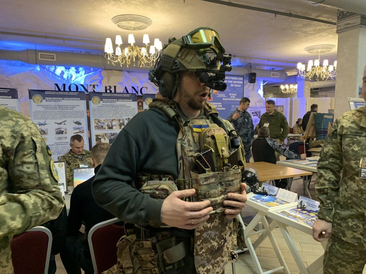 Новини Вінниці - фото з Повісток справді не роздавали. Як у Вінниці пройшов ярмарок військових вакансій від ТЦК