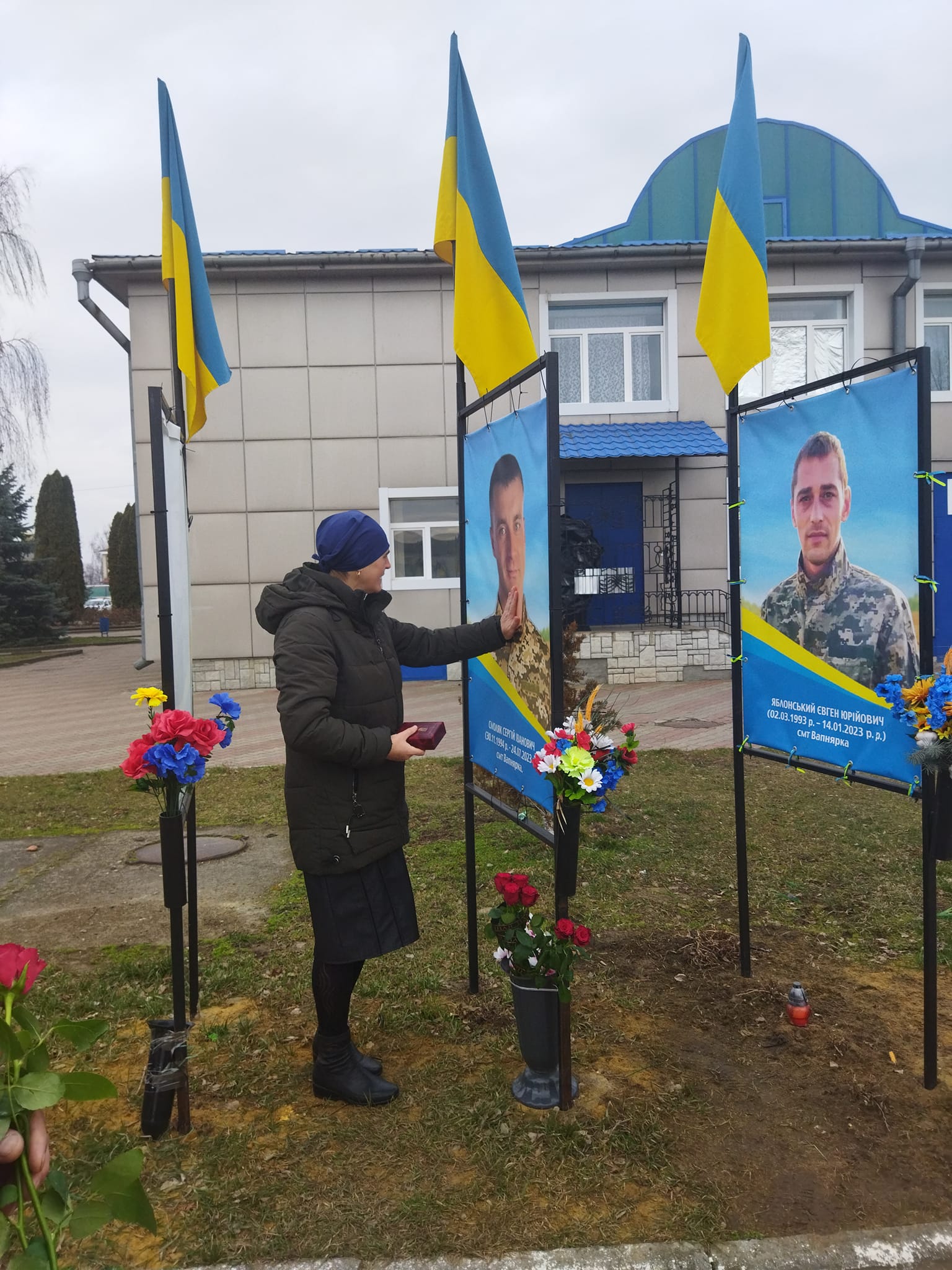 Новини Вінниці - фото з Мати загиблого захисника з Вапнярки отримала нагороду сина
